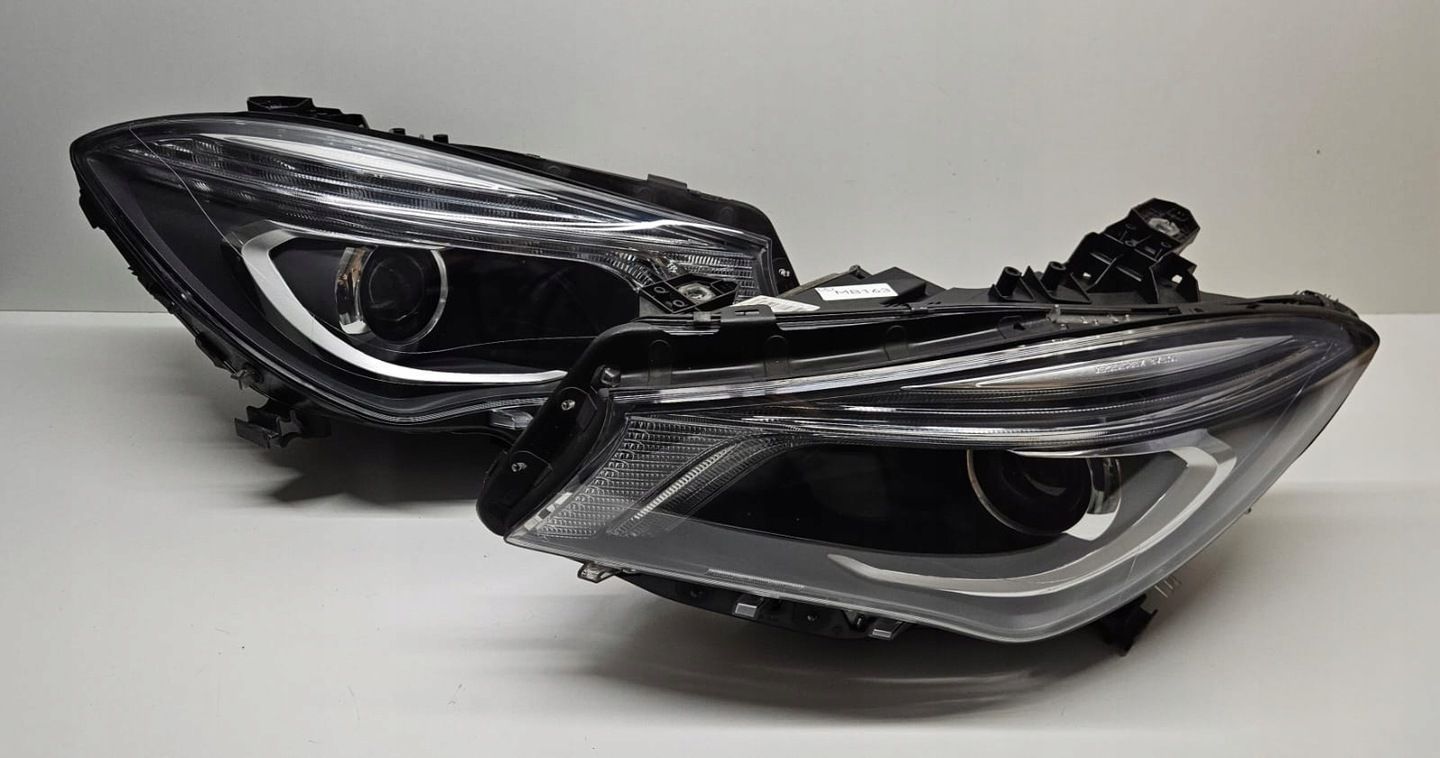 MERCEDES CLA 117 XENON NIESKRĘTNY REFLEKTOR LEWY PRAWY LAMPA