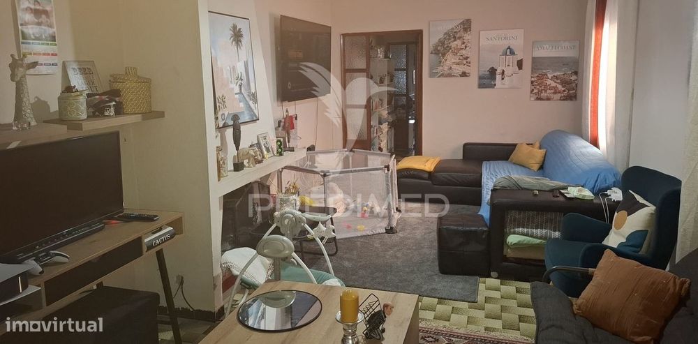 Moradia T3 com garagem e Terreno em Alpiarça, Santarém.