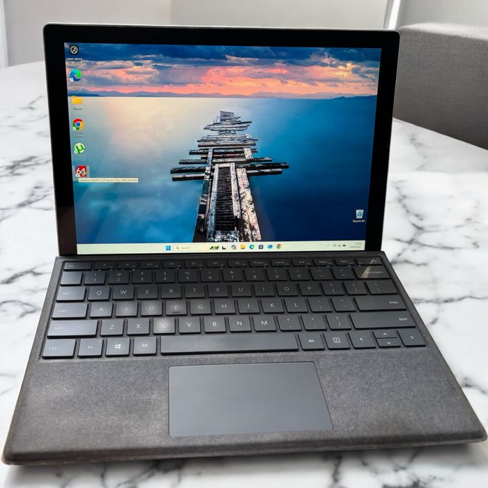 Планшет-ноутбук Microsoft Surface PRO 6 i5 8/128gb “12.3 USA
