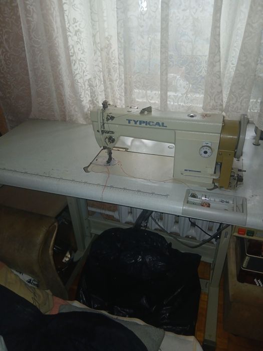Швейна машинка typical 6-7-D