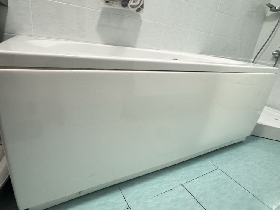 Ванна вживана в ідеальному стані з алюмінієвою конструкцією