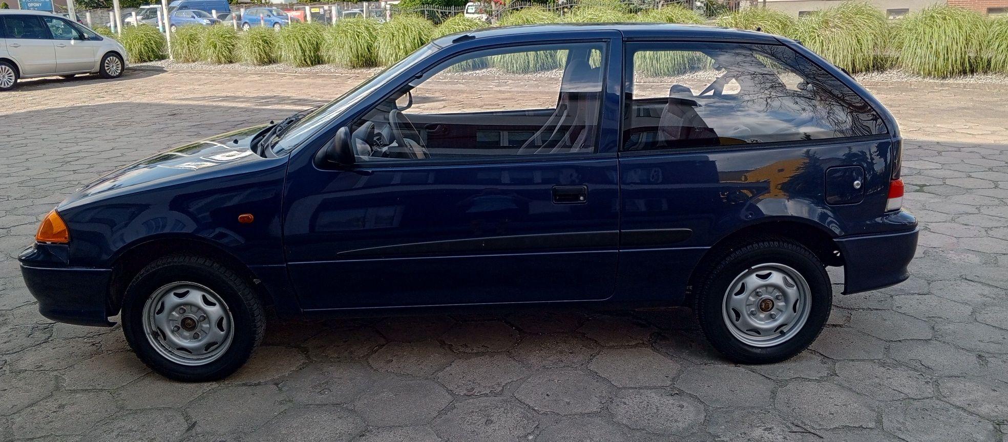 Suzuki Swift 1.0_Z Niemiec_Bezwypadkowy_1 właściciel_