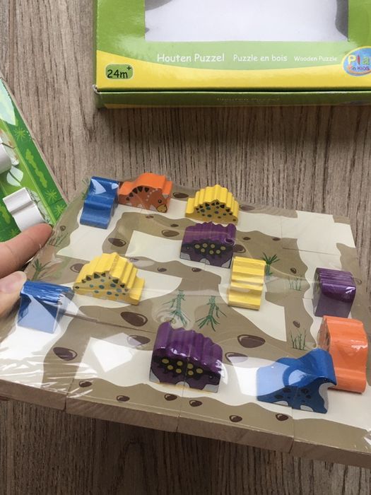 SMYK puzzle z drewna drewnine klocki zwierzęta farma dinozaury