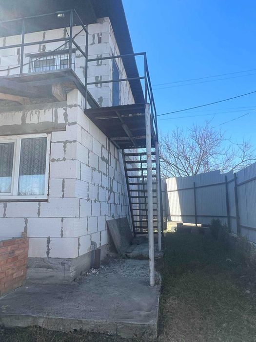 Продам дачу с. Липовий скиток 80м2 , комунікаціі, поруч озеро