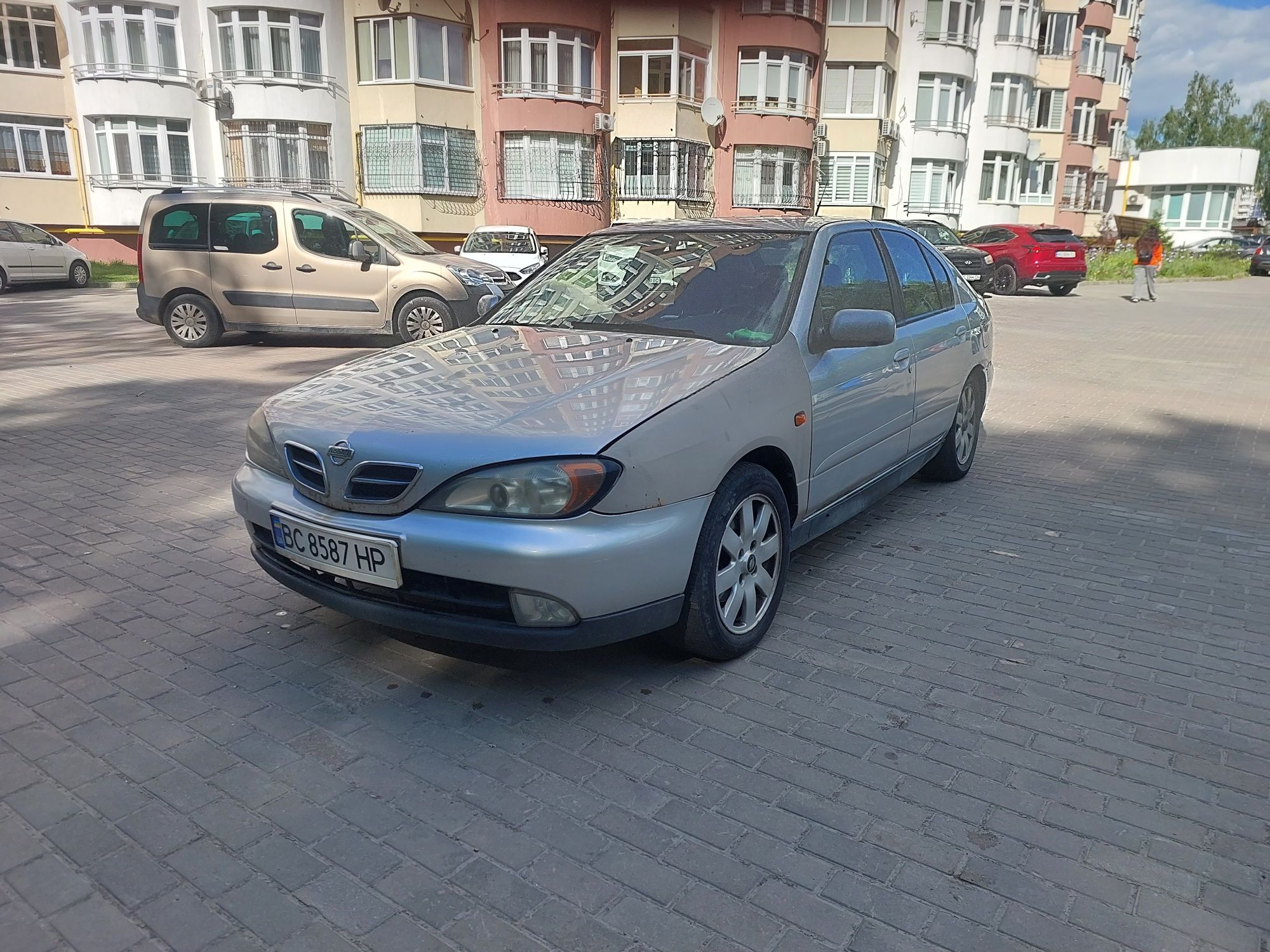 Nissan Primera 2000