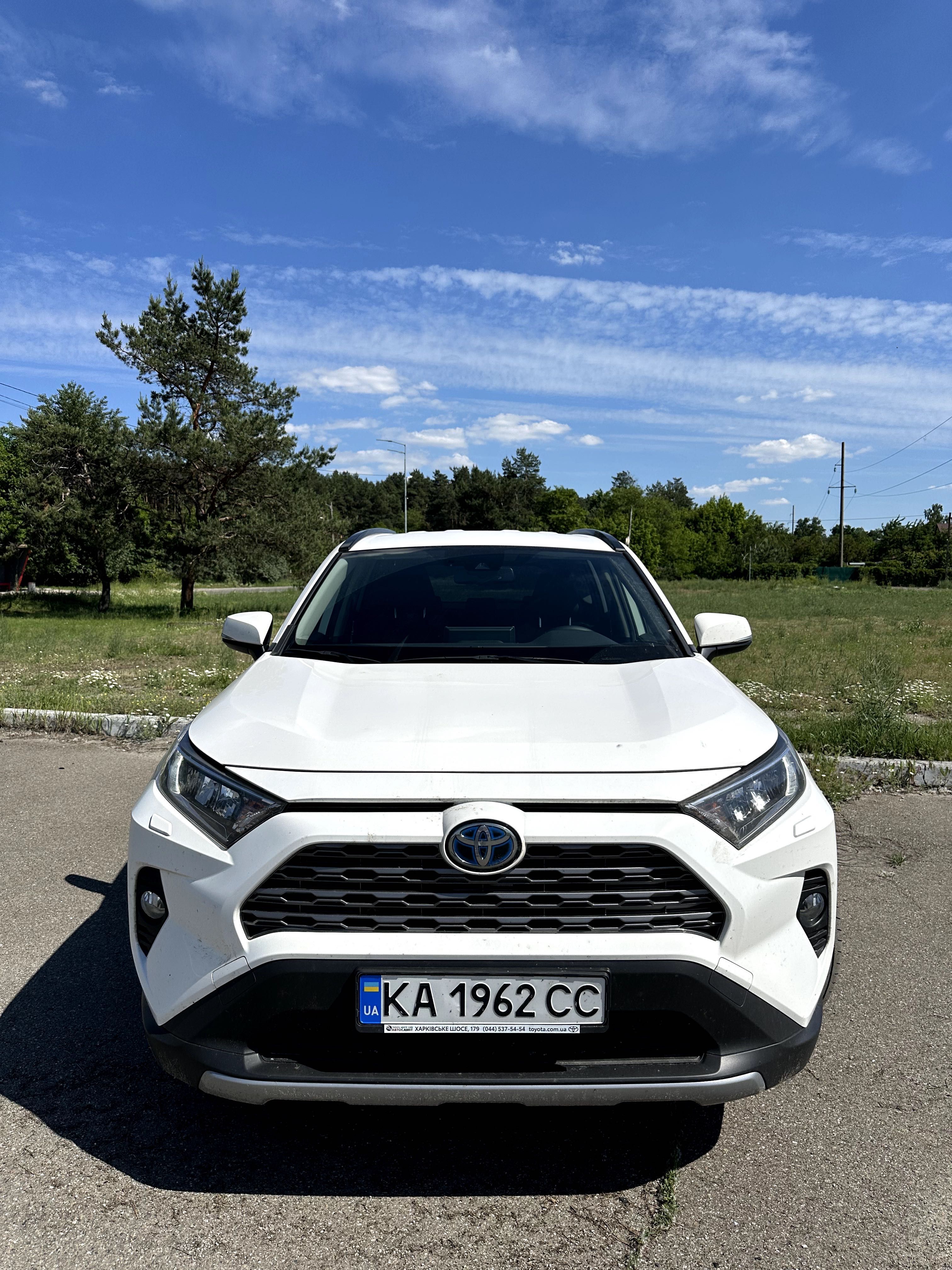 Rav 4 Гібрид 2021 рік