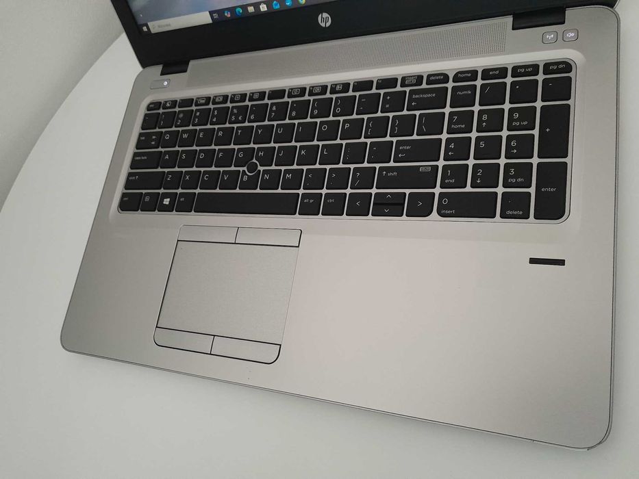 Laptop HP EliteBook 850G3 15.6FHD i5-6300/8GB DDR4/SSD 256GB/Win10