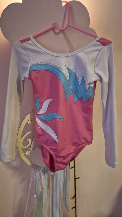 Strój do akrobatyki