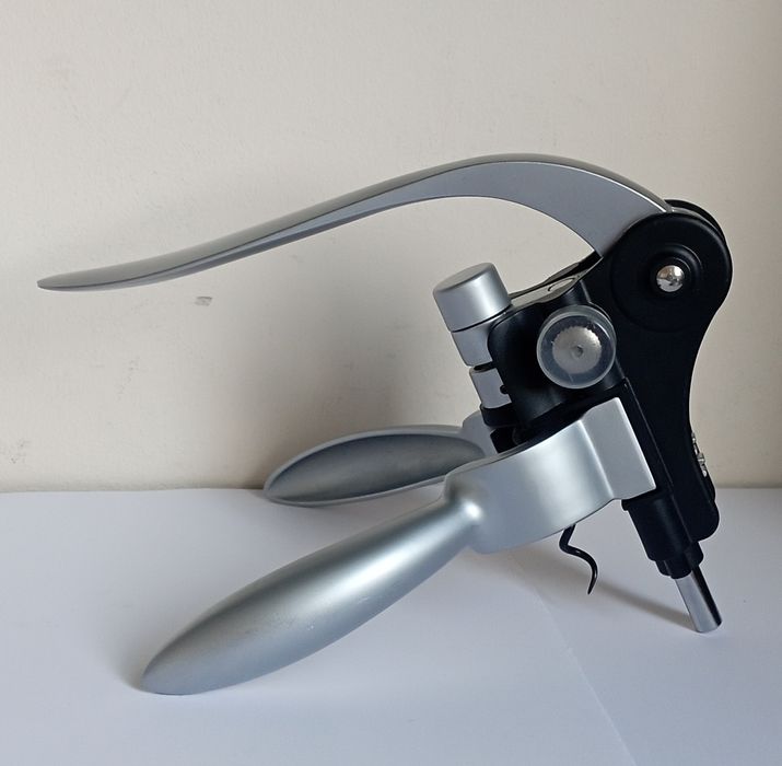 Luksusowy otwieracz do wina-korkociąg