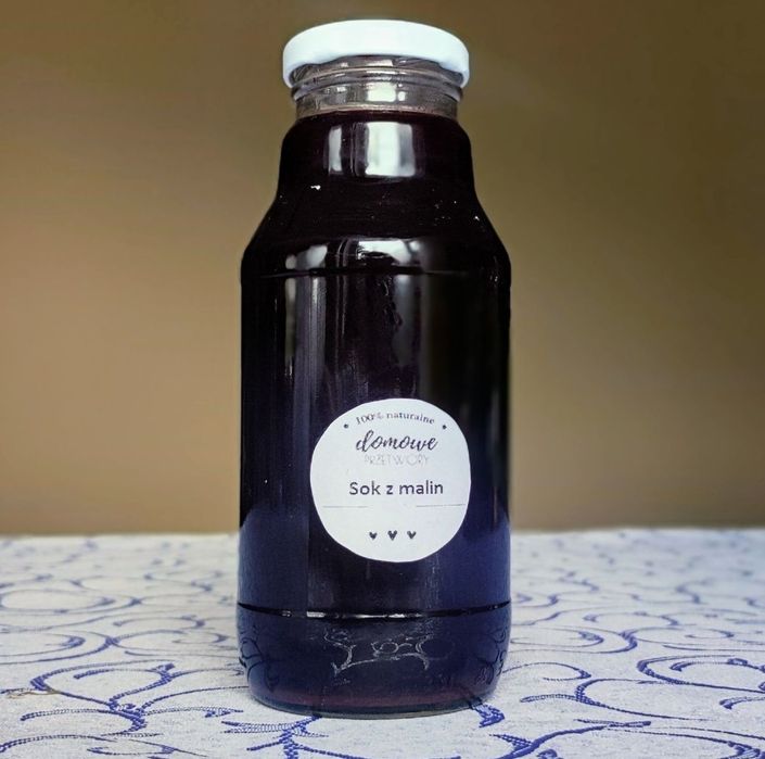 Naturalny sok z malin z naszego własnego ogrodu