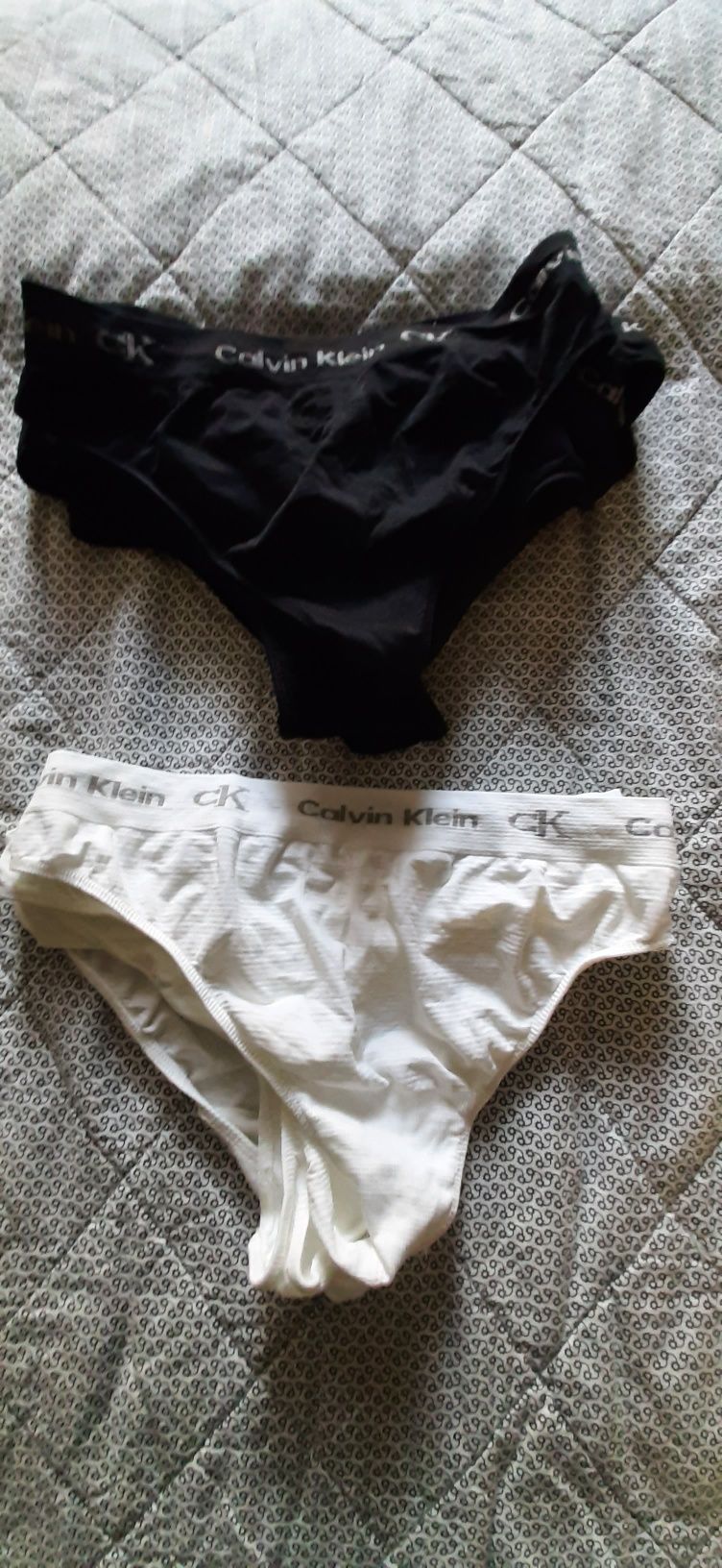 Stringi  mikrofibra Calvin Klein 8 szt