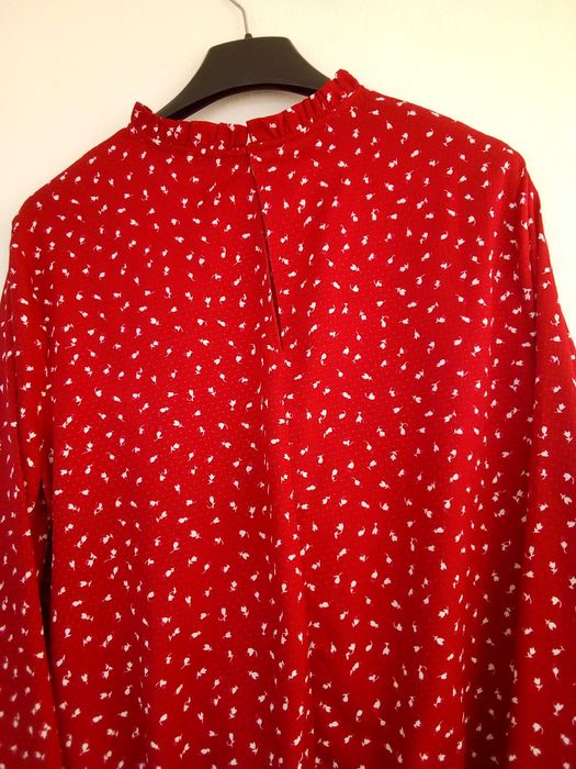 Blusa vermelha com flores - Lefties - Tamanho L