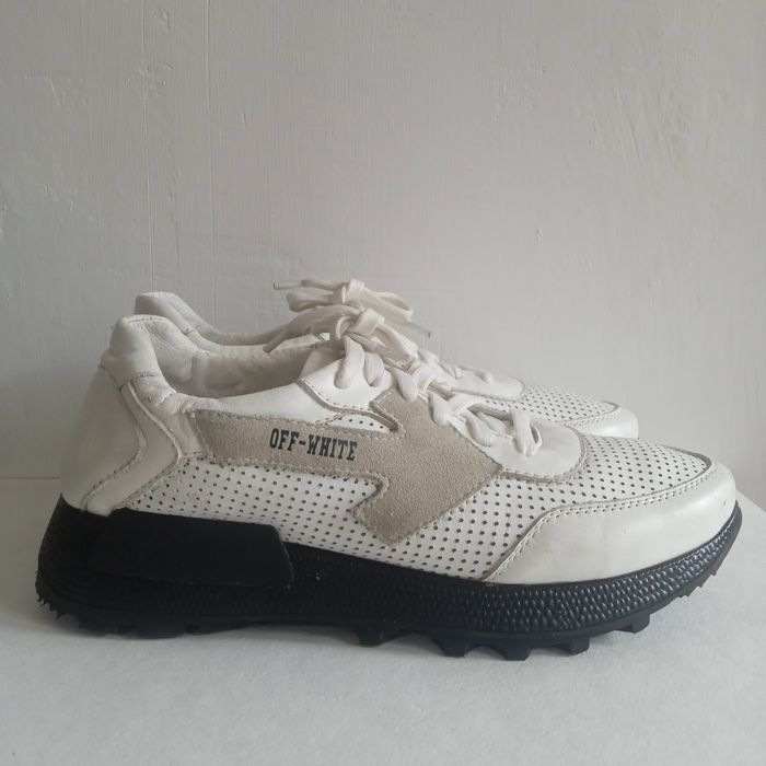 Кросовки женские кожаные 38