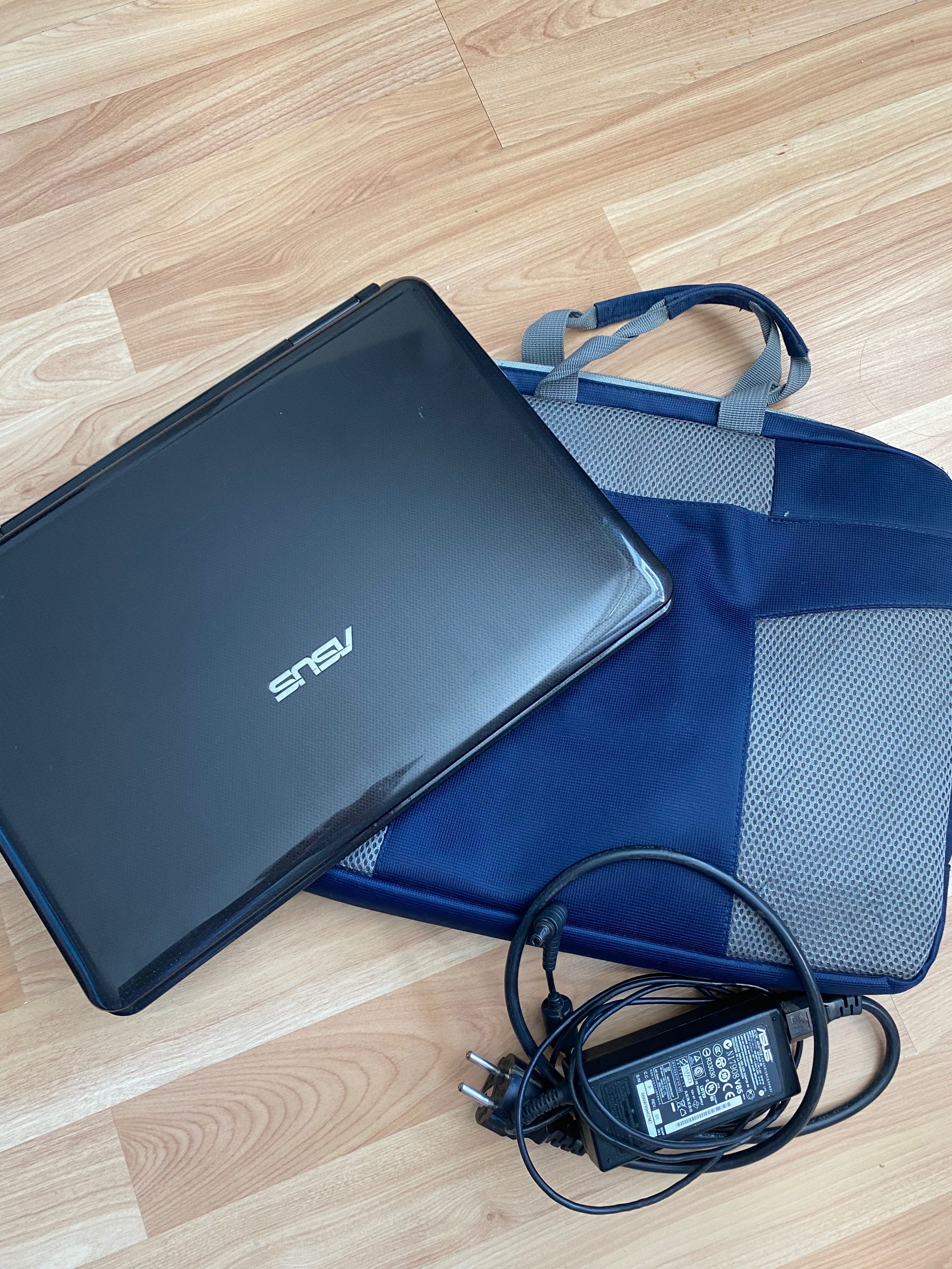 Ноутбук ASUS K40IJ на базі Intel Core2Duo
