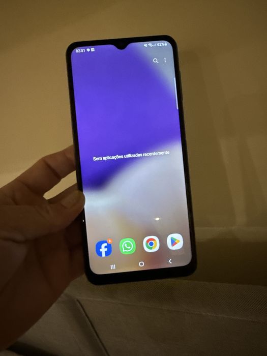 Samsung A32 5G semi novo sem marcas de uso com a memoria de 256 gigas