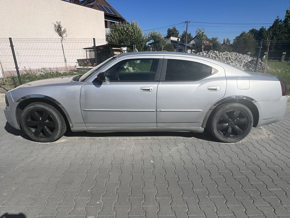 Dodge Charger 2007 V6 2,7 L (200 KM)