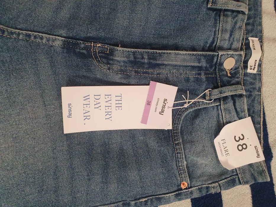 Spodnie Jeans w kolorze niebieskim lub czarnym roz.38