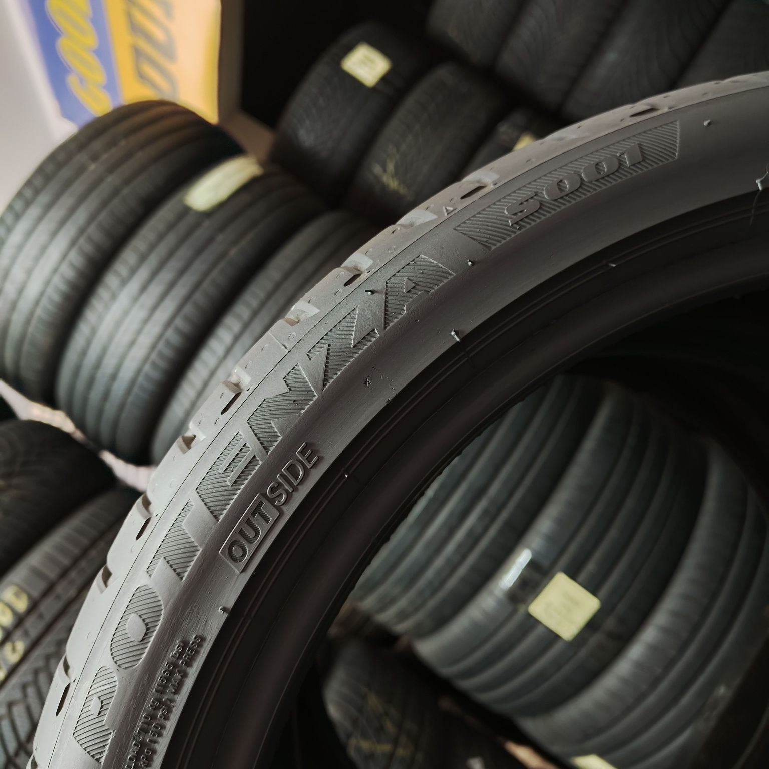 255/35/19 XL Sprzedam parę opon letnich Bridgestone
