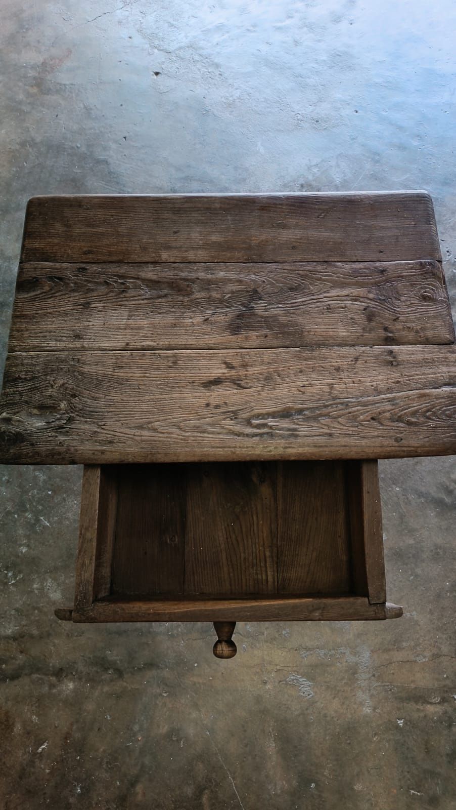 Móvel antigo para restauro