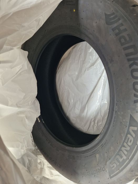 Opony 215/65 R17 Hankook Ventus Prime 4 - 2025 r - Jak Nowe -