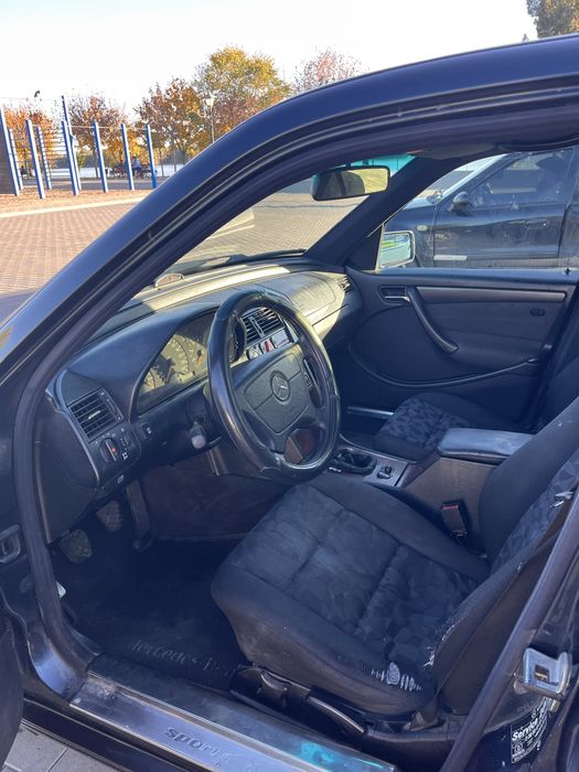 Продам Mercedes-Benz C 180