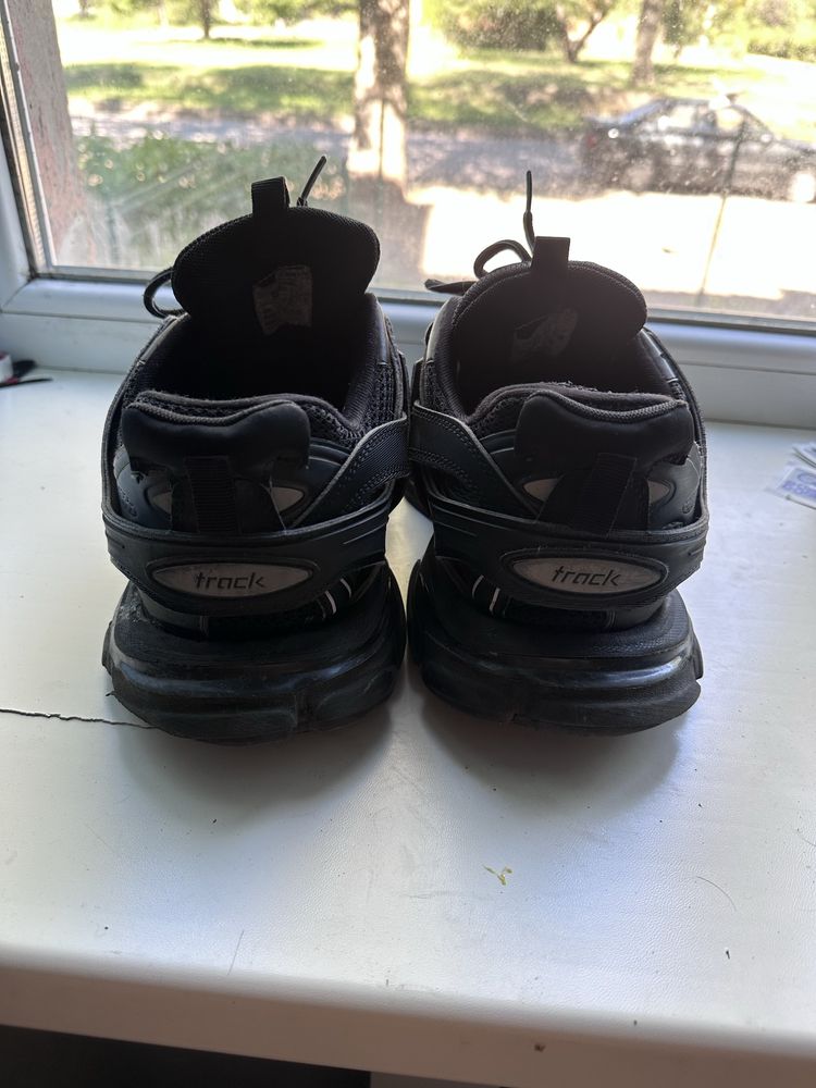 balenciaga track 1.0 45 траки