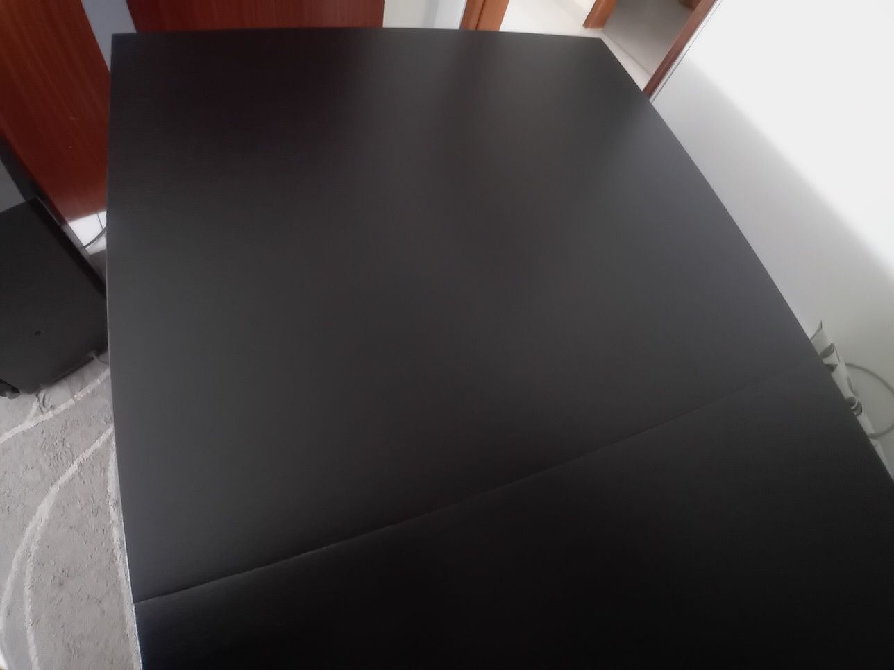 Mesa malm ikea sem marcas de uso