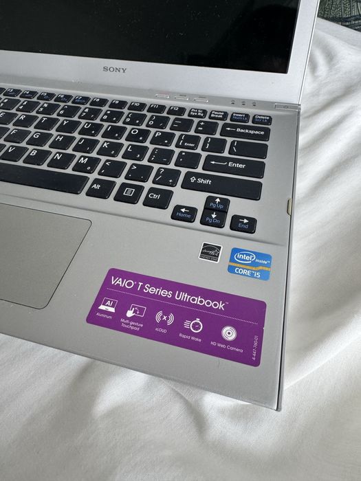 Sony Vaio Ultrabool Core i5 - ecrã sem funcionar
