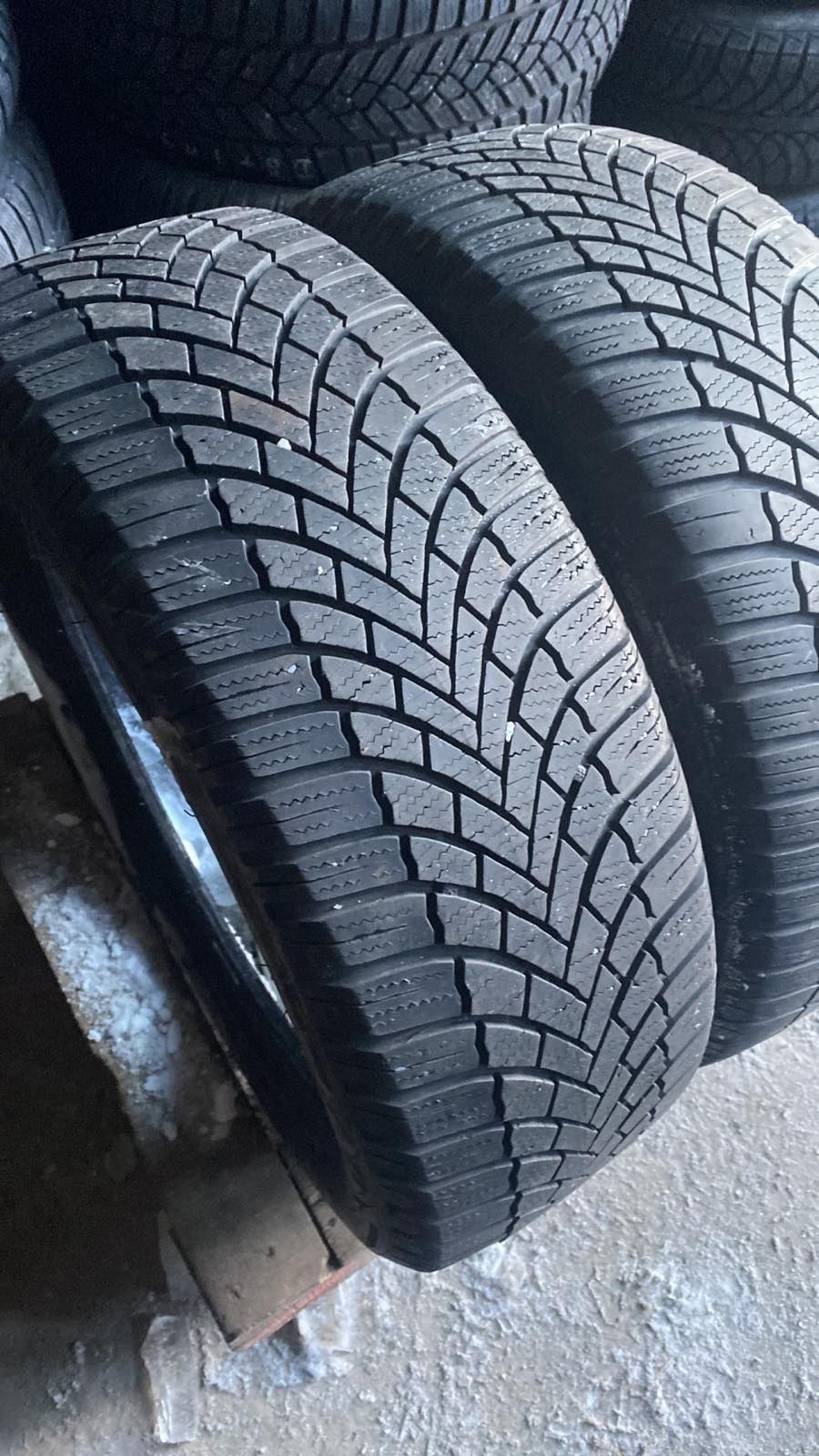 205.55.16 Bridgestone 2шт шини резина з Европи БВ склад Харків Шиномон