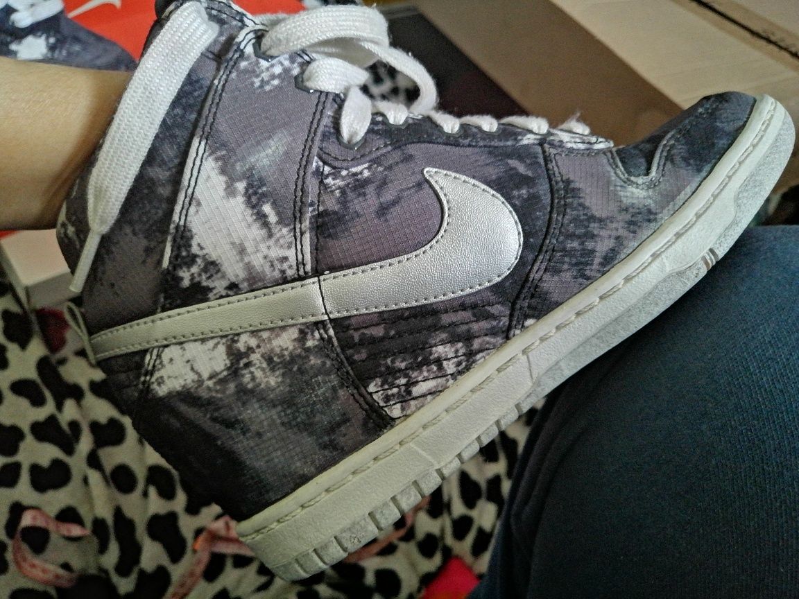 NIKE DUNK SKY HI _ Sneakersy Półbuty W sportowym stylu Na Podwyższeniu
