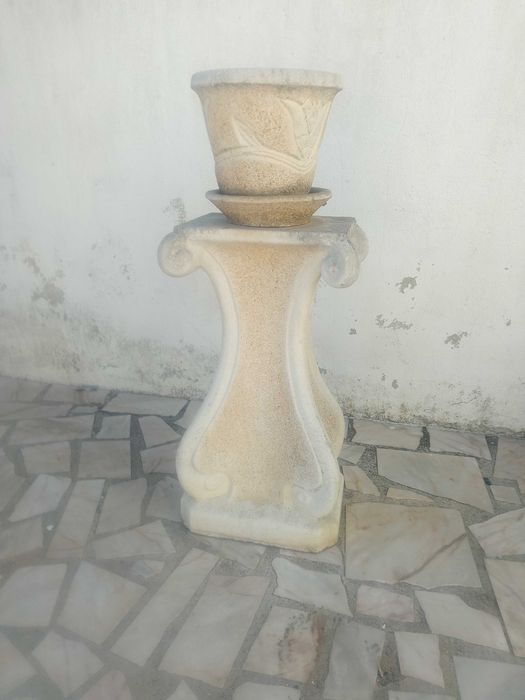 Conjunto de Estátuas de Jardin