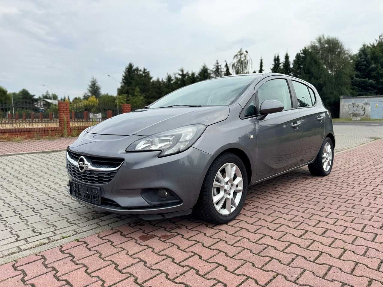 Opel Corsa 1.4 benzyna klimatyzacja aluflegi