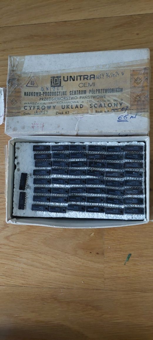 Cyfrowy układ scalony UNITRA