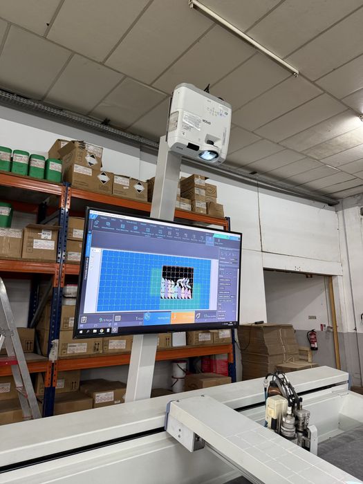 Maquina de corte automatico ZUND LC2400