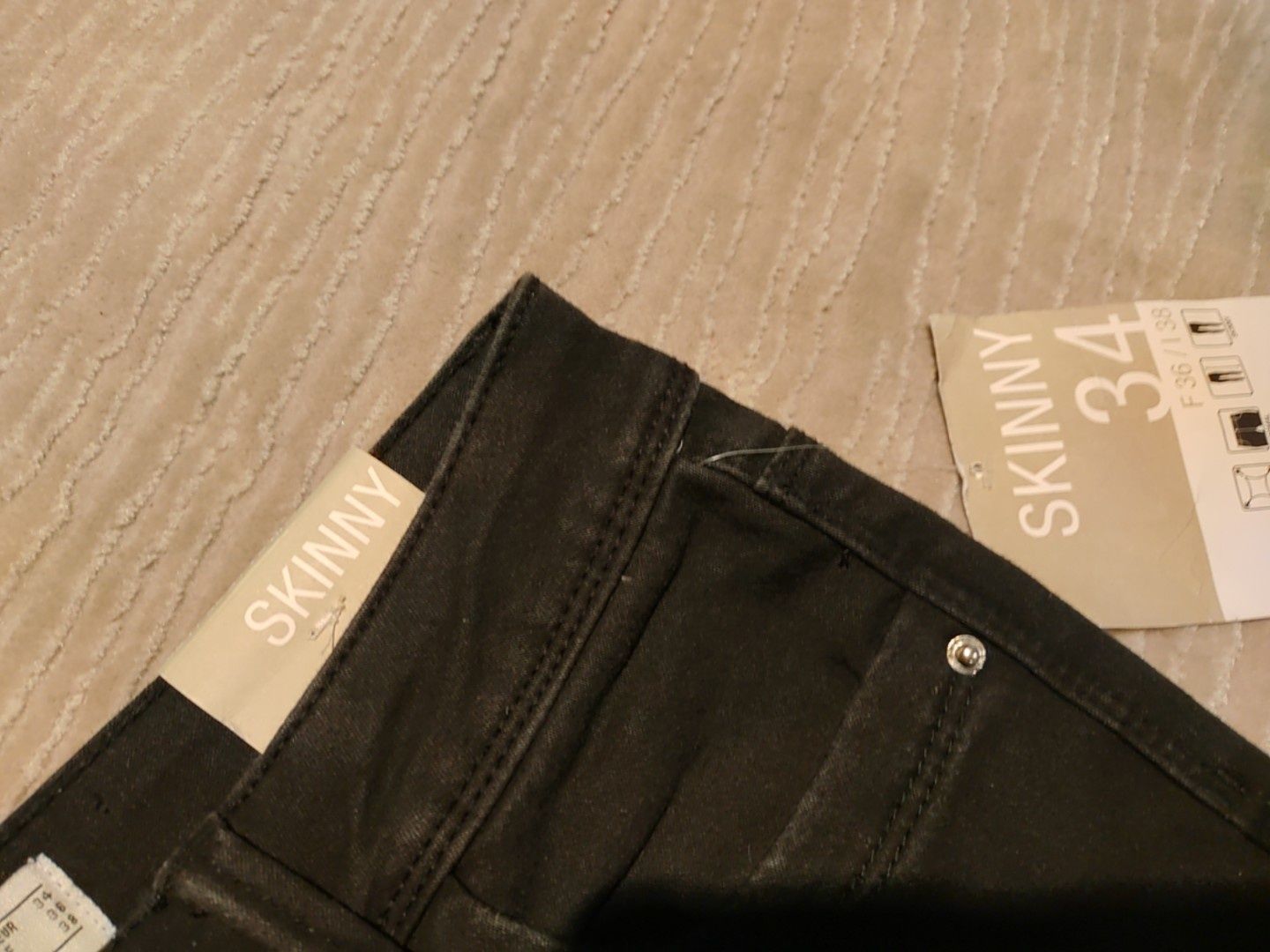 NOWE z metką czarne spodnie skinny rurki XS 34