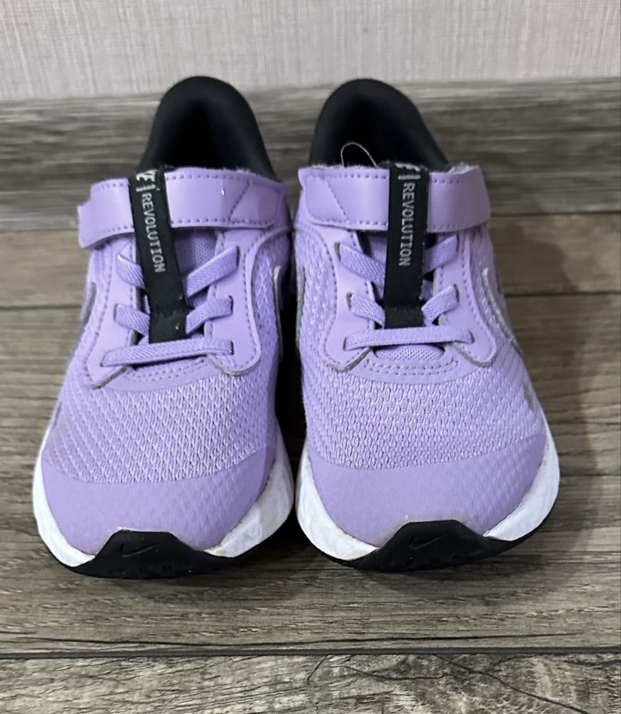 Кросівки Nike  на дівчинку 12.5