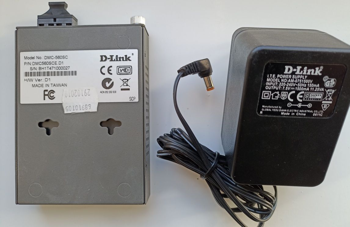 Медіаконвертер D-Link DMC-560SC