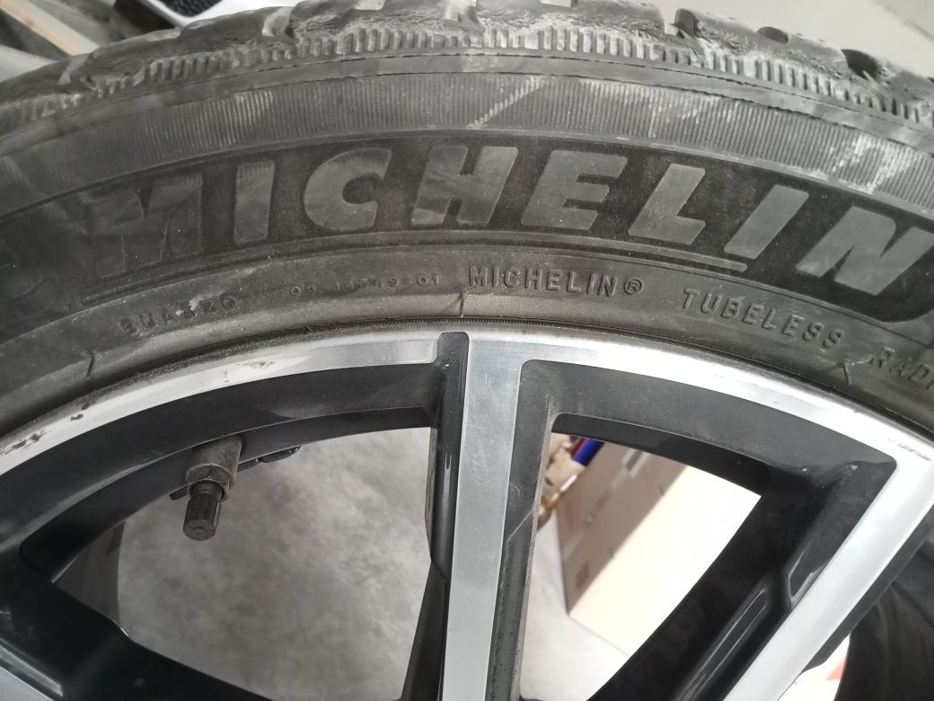 Резина 255 40 R18 Michelin