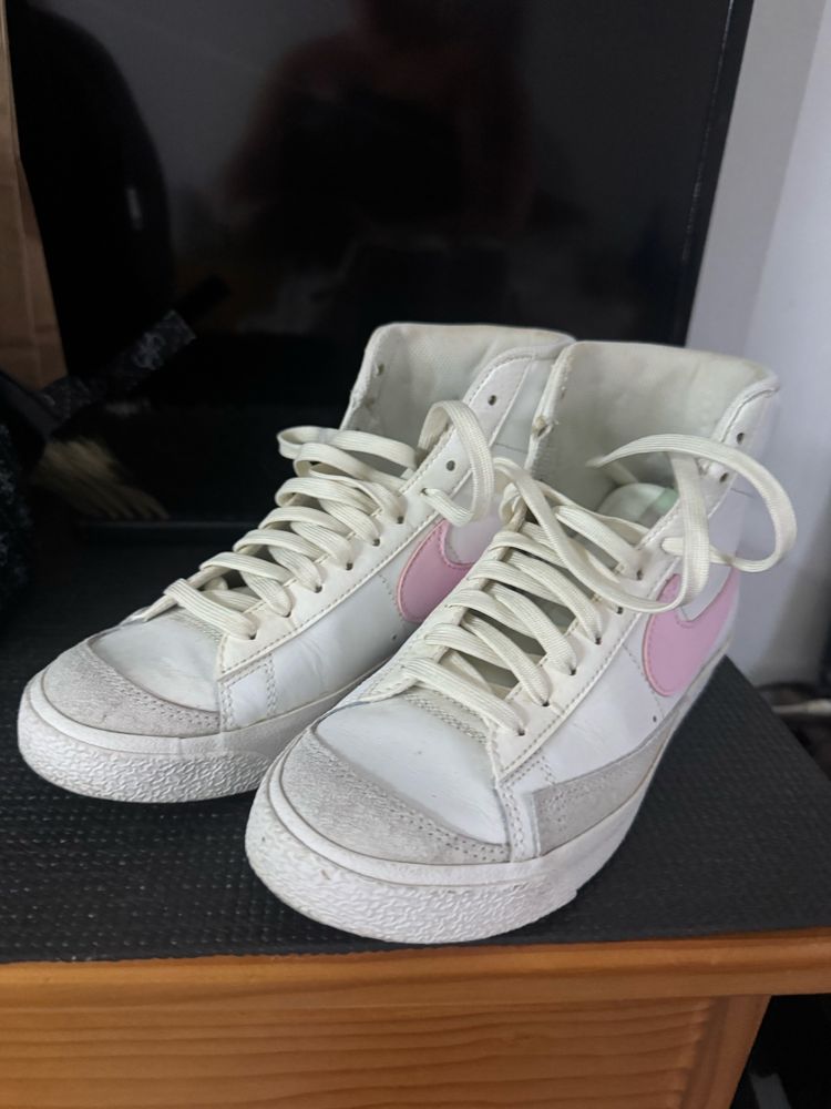 Tenis nike rosa mulher