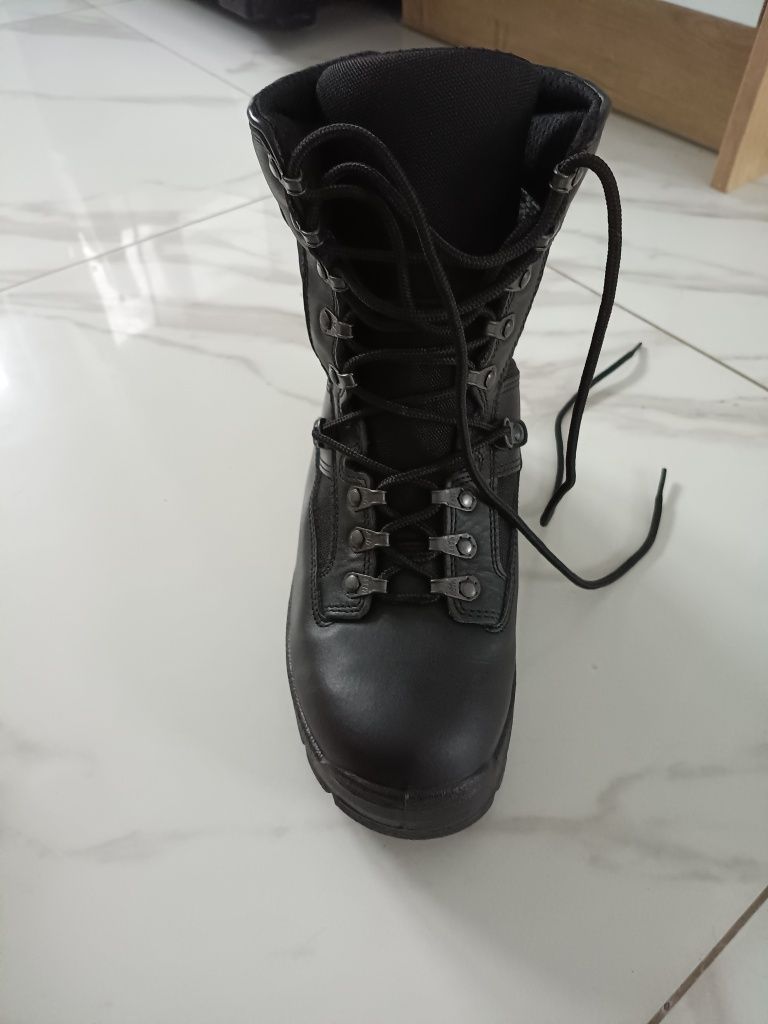 Buty służbowe do munduru