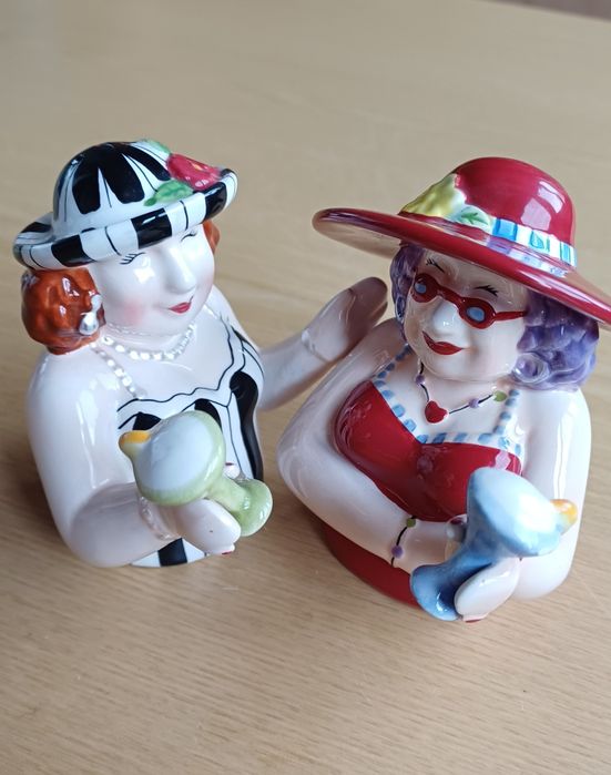 Порцеляновий набір сіль-перець "Подруги"