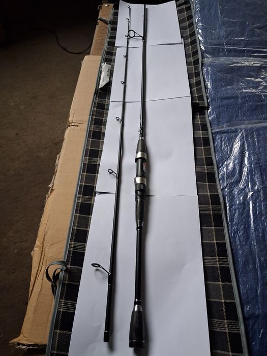 Dwie wędki sandaczowe.