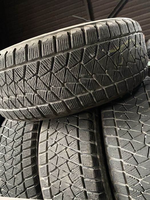 Шини Bridgeston Blizzak DM-V2 225/55р17