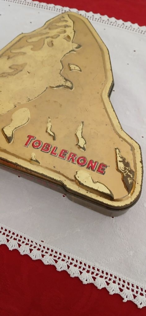 Lata Toblerone, usada