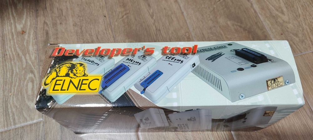 Programador PIC Elnec PIKprog+