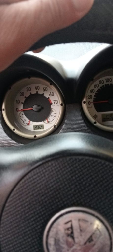 Vw  Lupo  1. Mil cilindrada