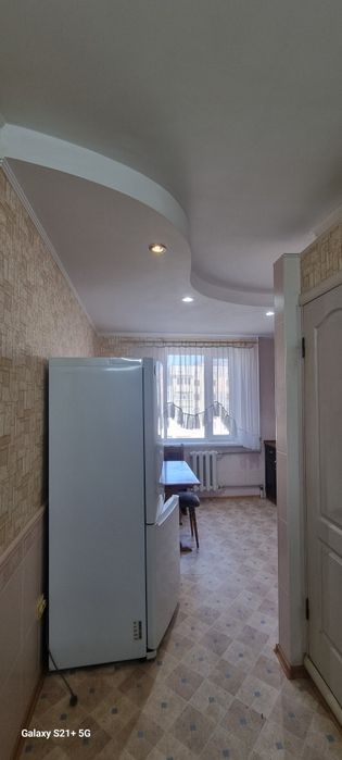 Оренда однокімнатної квартири на Таврійському . Ліфт працює .