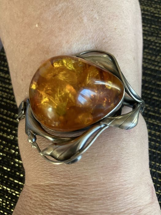 Bransoleta srebrna z bursztynem