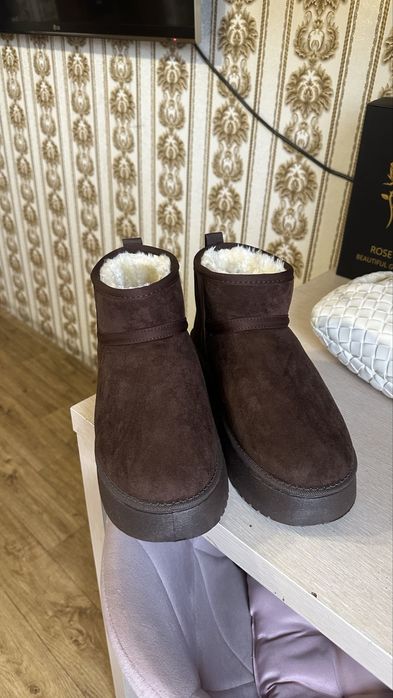 Нові ugg коричневі