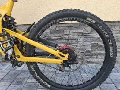 Rower Propain Rage DH